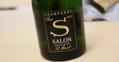 champagne salon
