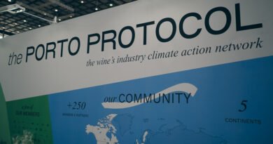 With the Portocol Protocol at ProWein, tasting 13 member’s wines